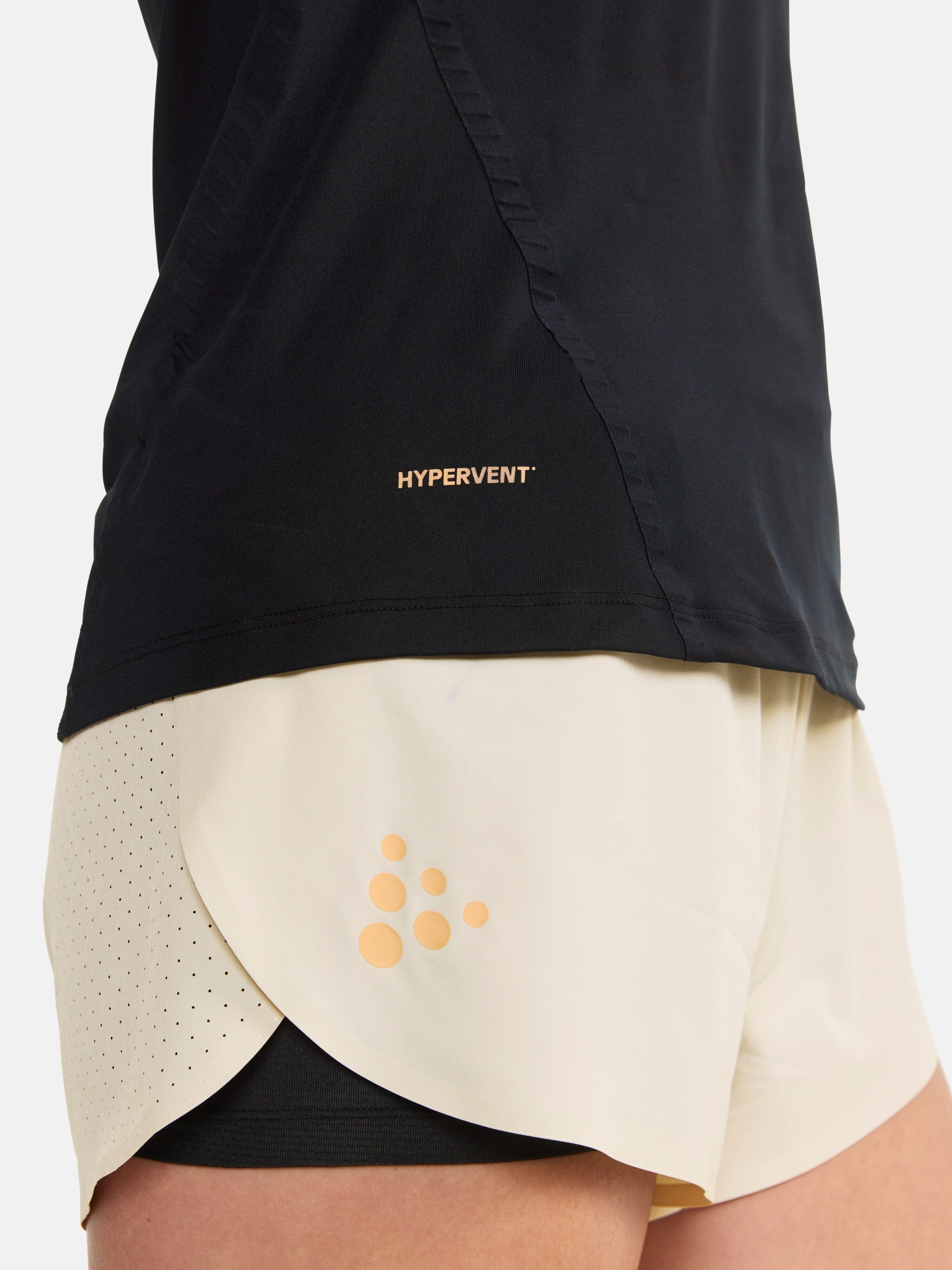 Women's Pro Hypervent Running Tee 2.0 - Black - Image 30